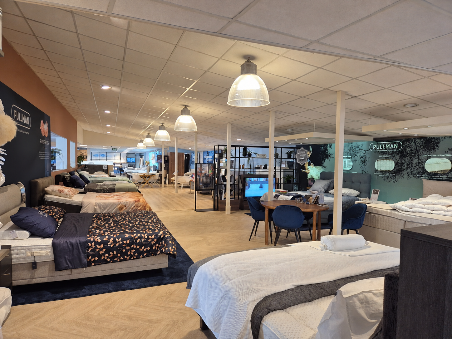 Showroom Kooloos Pullman